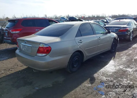 2005 Toyota Camry Le from USA, damaged, VIN 4T1BE32K75U384283